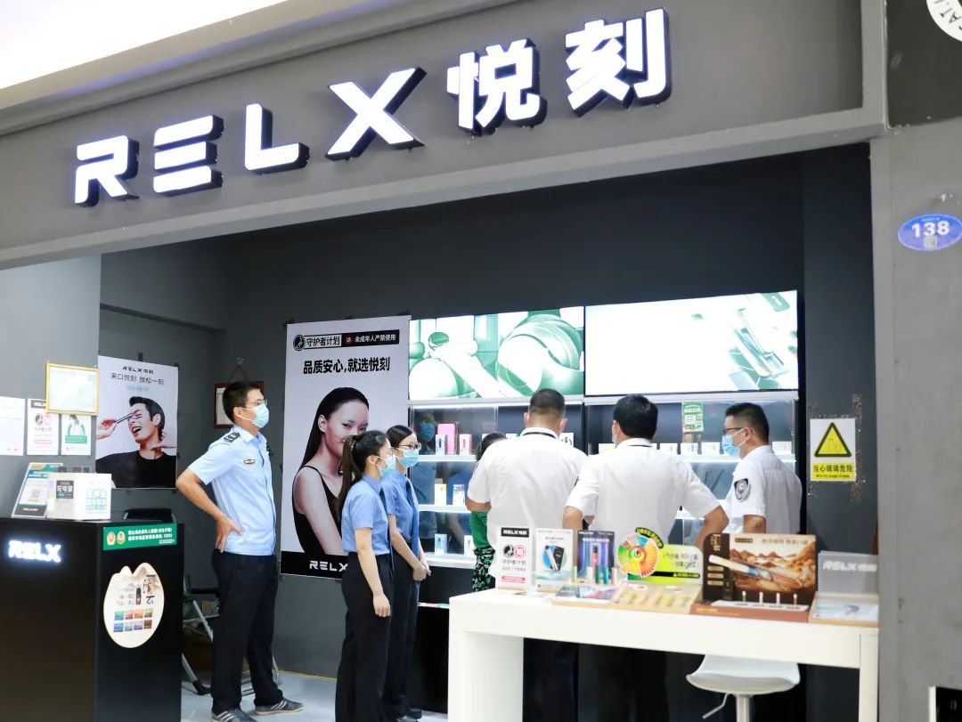 校园普法常态化保驾护航未成年,未成年人普法走进课堂