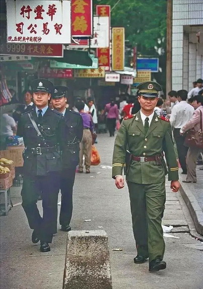 以为自己是根葱其实啥也不是文案,以为自己是根葱