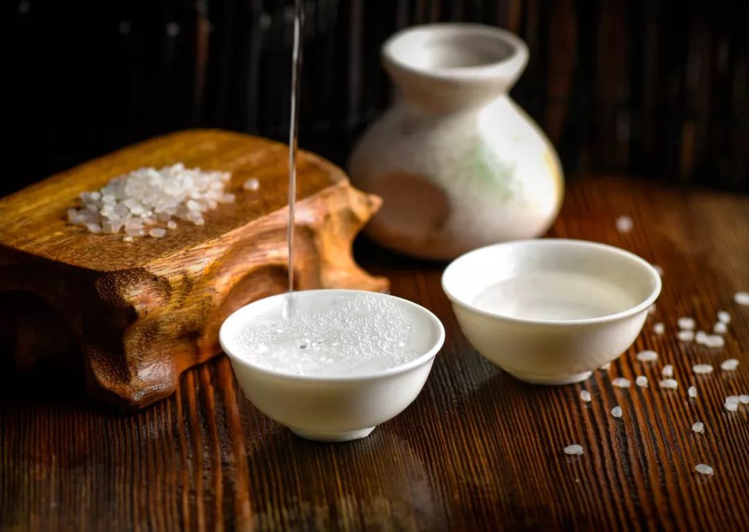 史上最好的饮酒诗词名篇50首,古诗词中的顶级饮酒名篇50首