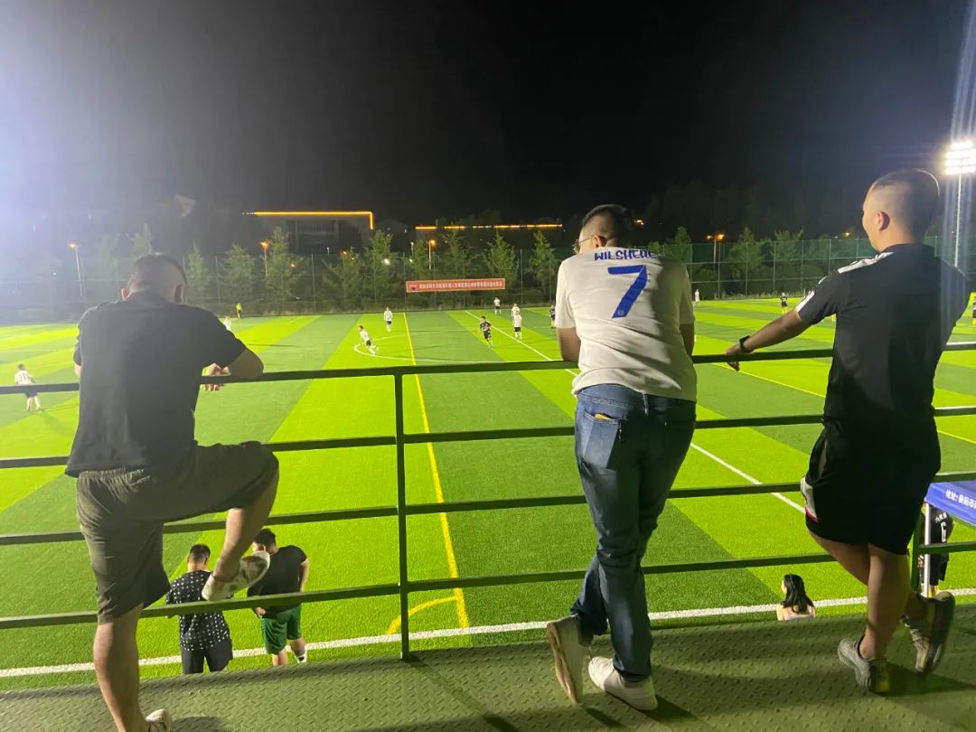 冠军奖杯的冲刺,冠军可能会迟到但永远绝不缺席