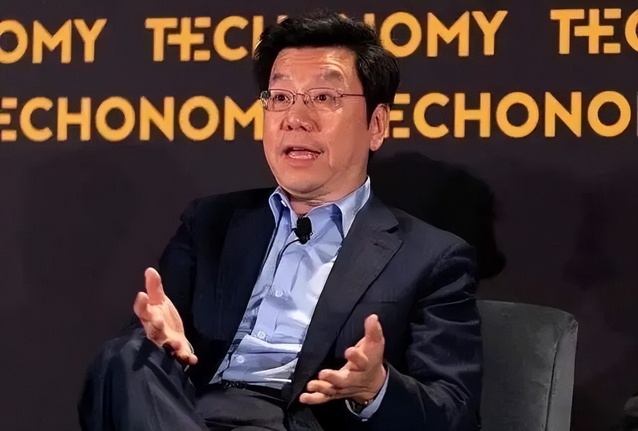 毅然拒绝美国，把864家公司带回祖国，只为告知世界：我是中国人