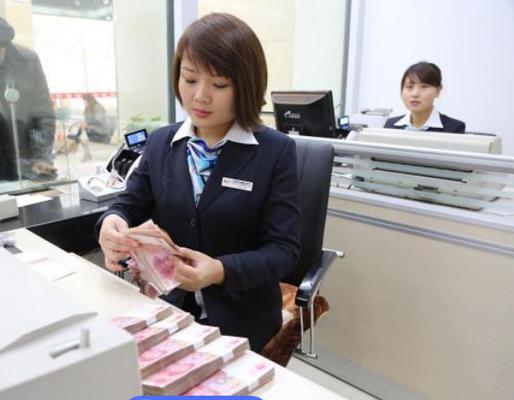 每个月存2000元5年后有多少利息,20000元存银行7年利息是多少