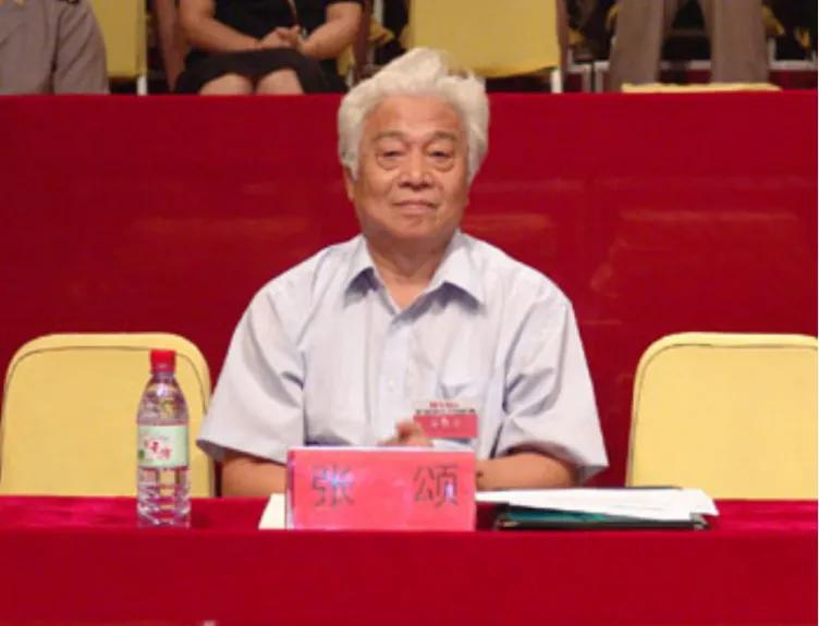 央视主播李瑞英儿子坠楼,央视主播李瑞英儿子坠楼后怎样了