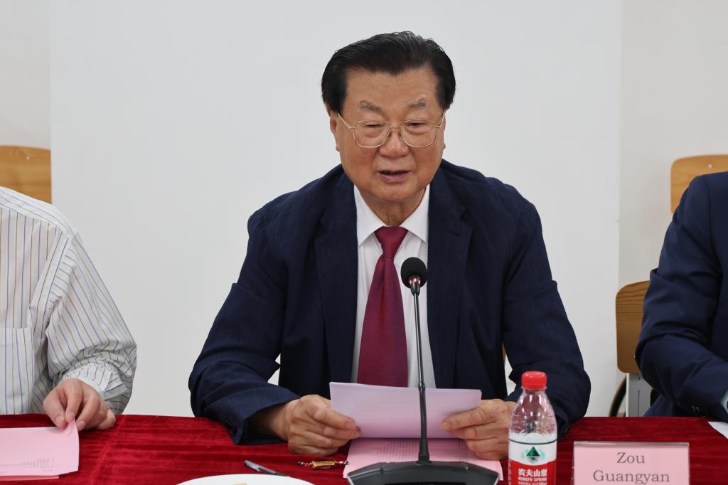 哥伦比亚代表团访问,哥伦比亚访问团