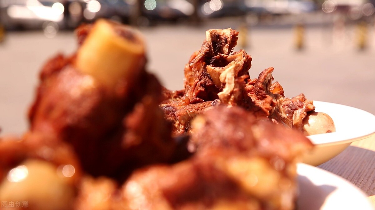 炖大骨头汤水少了怎么办,炖大骨头汤中途可以停火吗