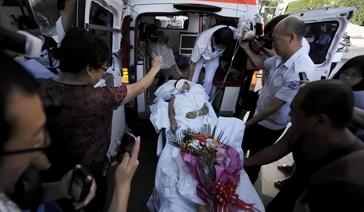 山东13岁男孩体内被打入高压气体,山东男孩被充气后续