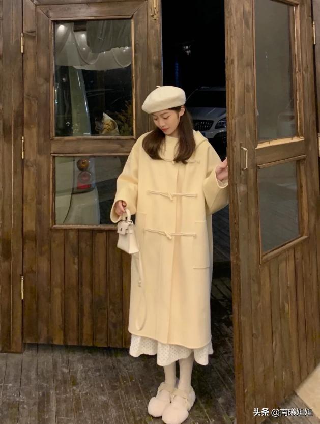 秋冬什么鞋配长裙子比较好看,秋冬穿这三双鞋帅气又显高