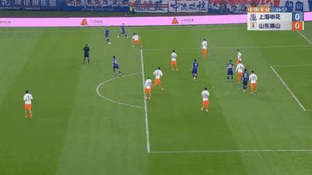 泰山队0:6惨败申花集锦,泰山对阵申花的几个争议判罚