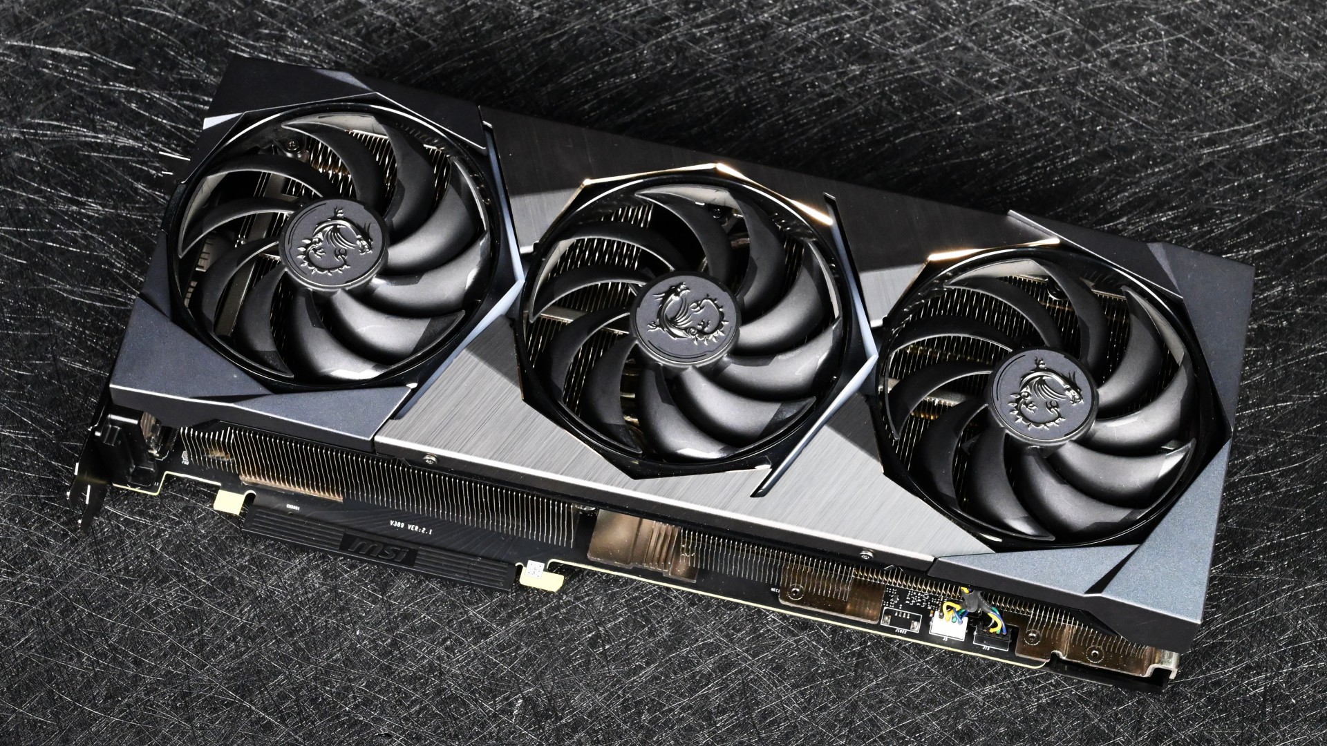 游戏入门电脑配置,amdr55600x与i512400f哪个好