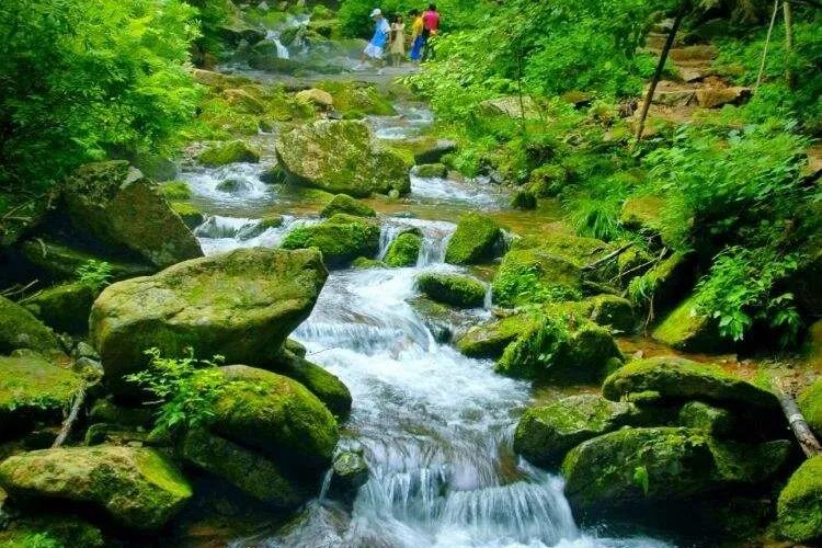 本溪绿石谷旅游视频,本溪绿石谷自驾游攻略