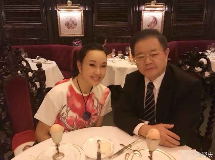 刘晓庆经历了4段婚姻,刘晓庆一生的爱情与婚姻