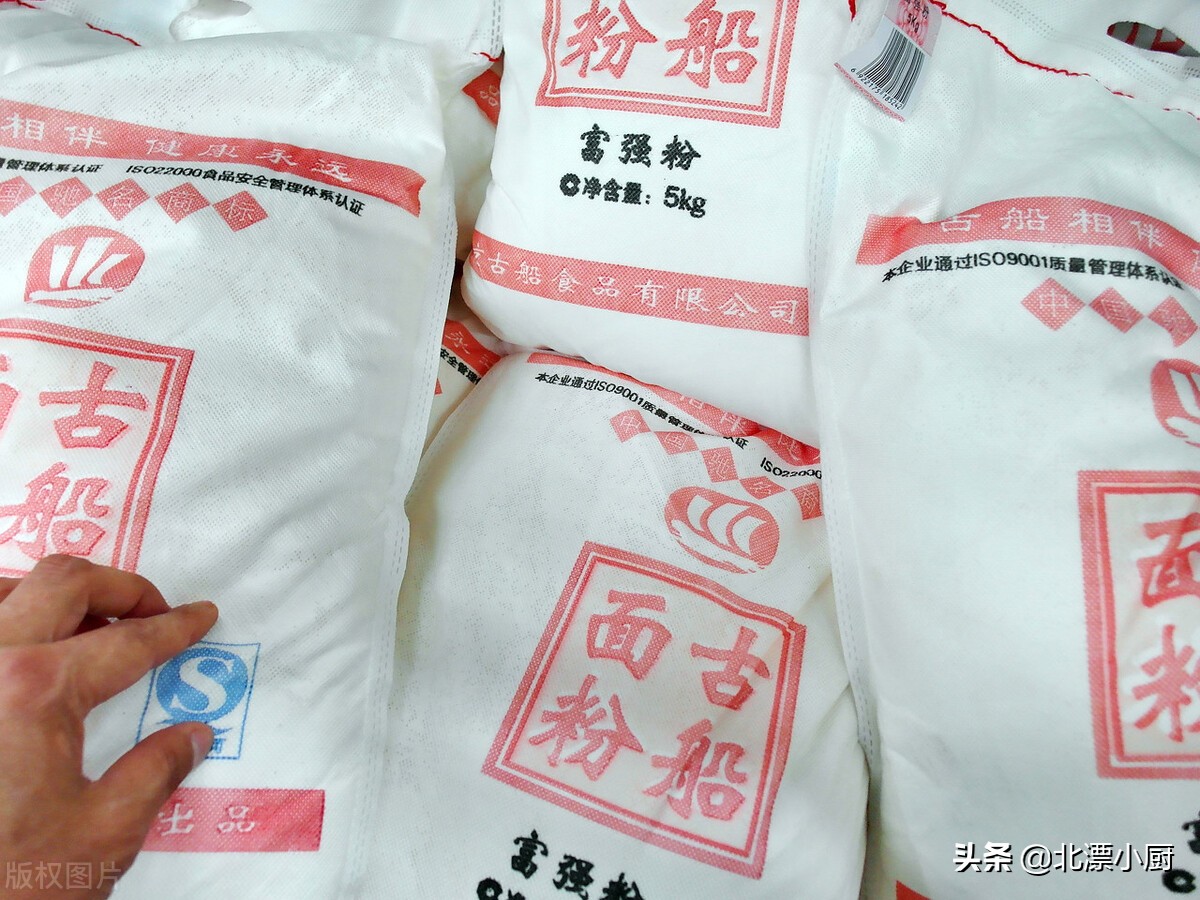 全国哪里面粉最好吃？经过对比，这6个地方比较有名，有你家乡吗