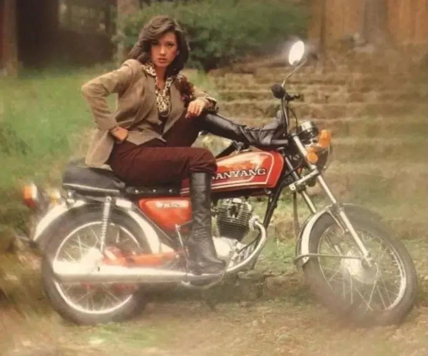 台湾野狼125摩托车是哪一年,台湾豪华野狼125什么价格