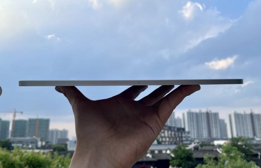 老觉得ipad弯了,总感觉ipad弯了