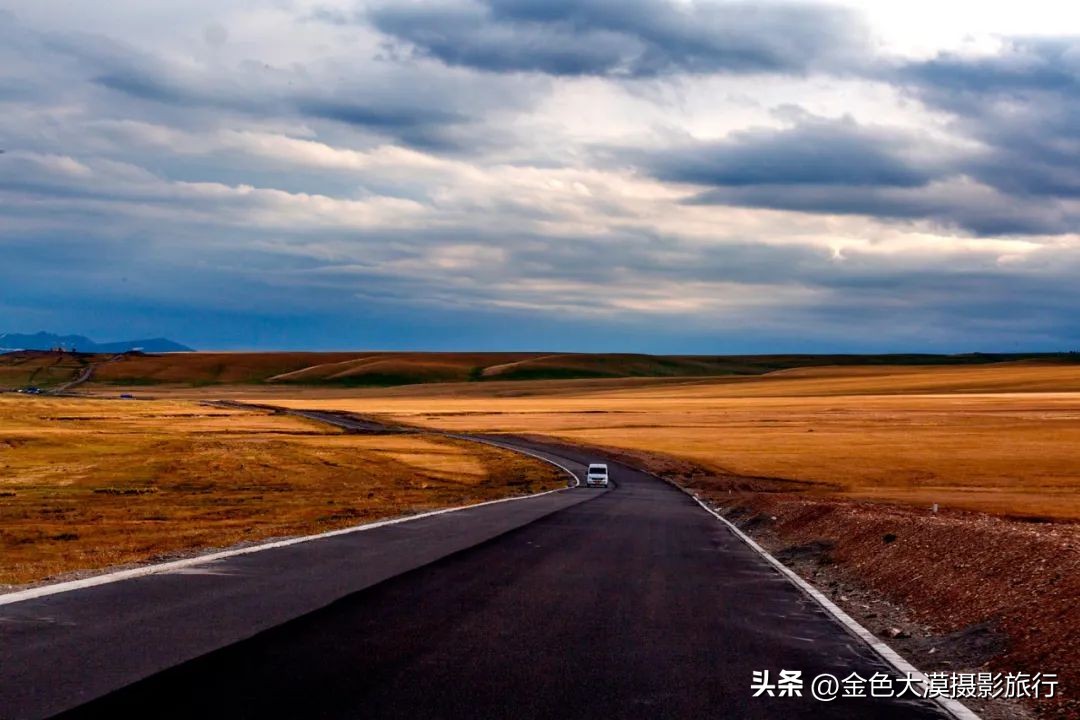 新疆的北疆南疆伊犁哪个最好玩,新疆的伊犁旅游区