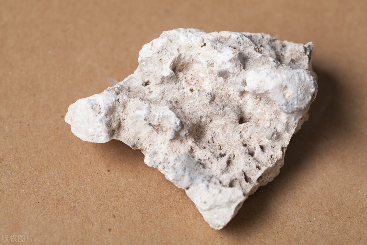 中草药治褥疮膏,生肌玉红膏和褥疮膏哪个效果更好