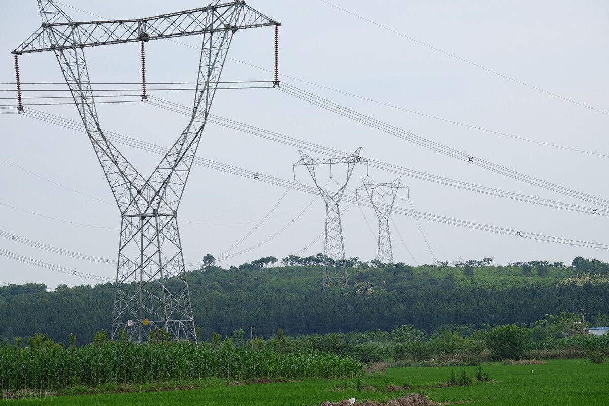 中国电网特高压技术改造,国外没有特高压技术如何输电的