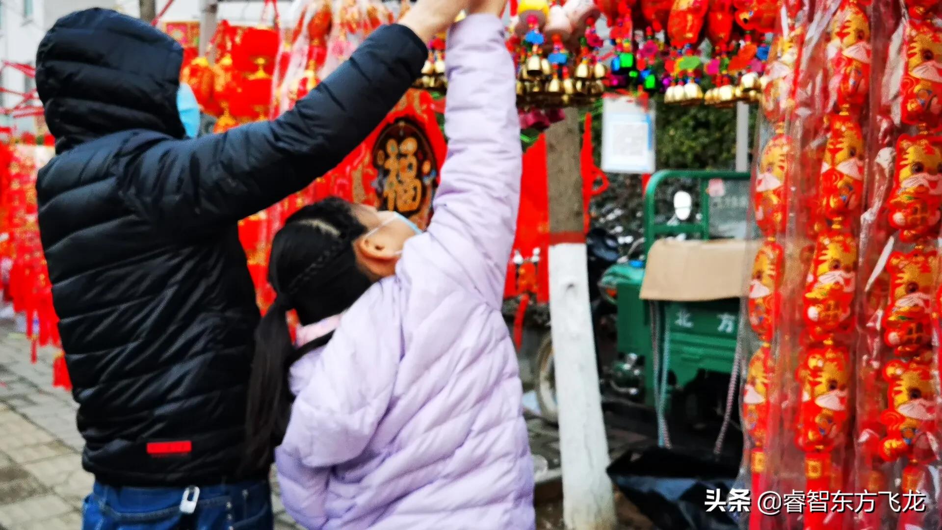 虎年大年初一拜年祝福语完整版,虎年集体拜年祝福语简短精辟