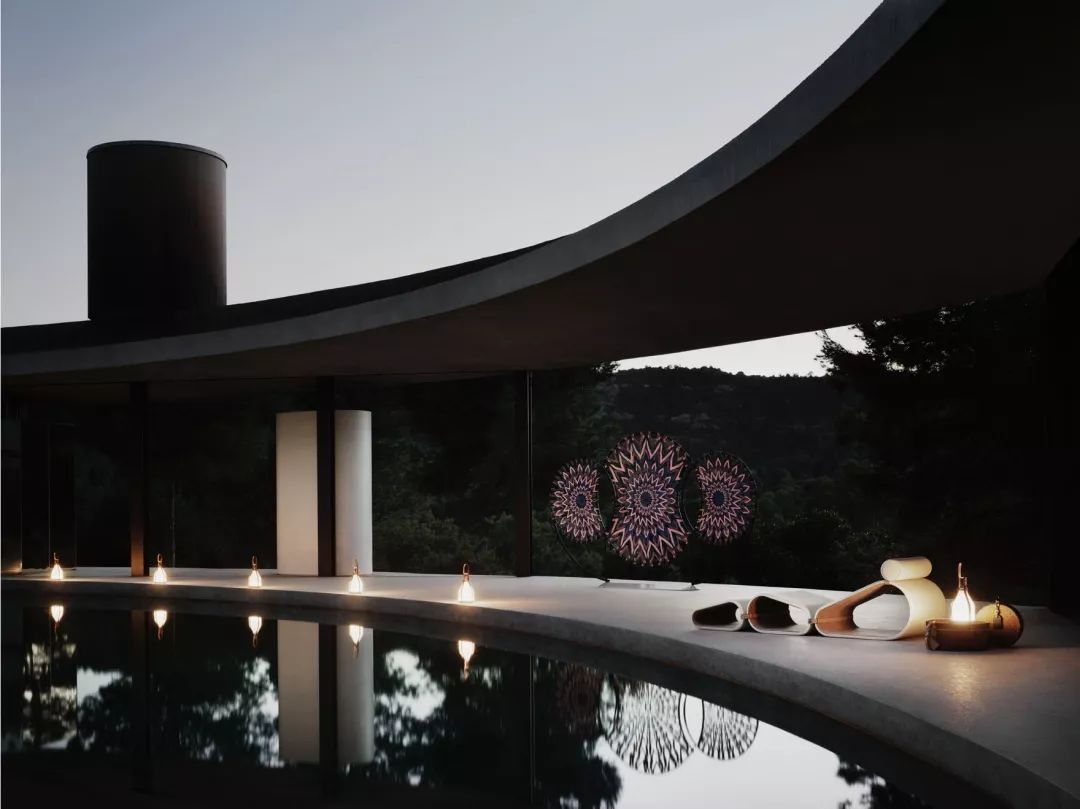 从游牧之物系列产品到米兰设计周展馆：LV教你做品牌