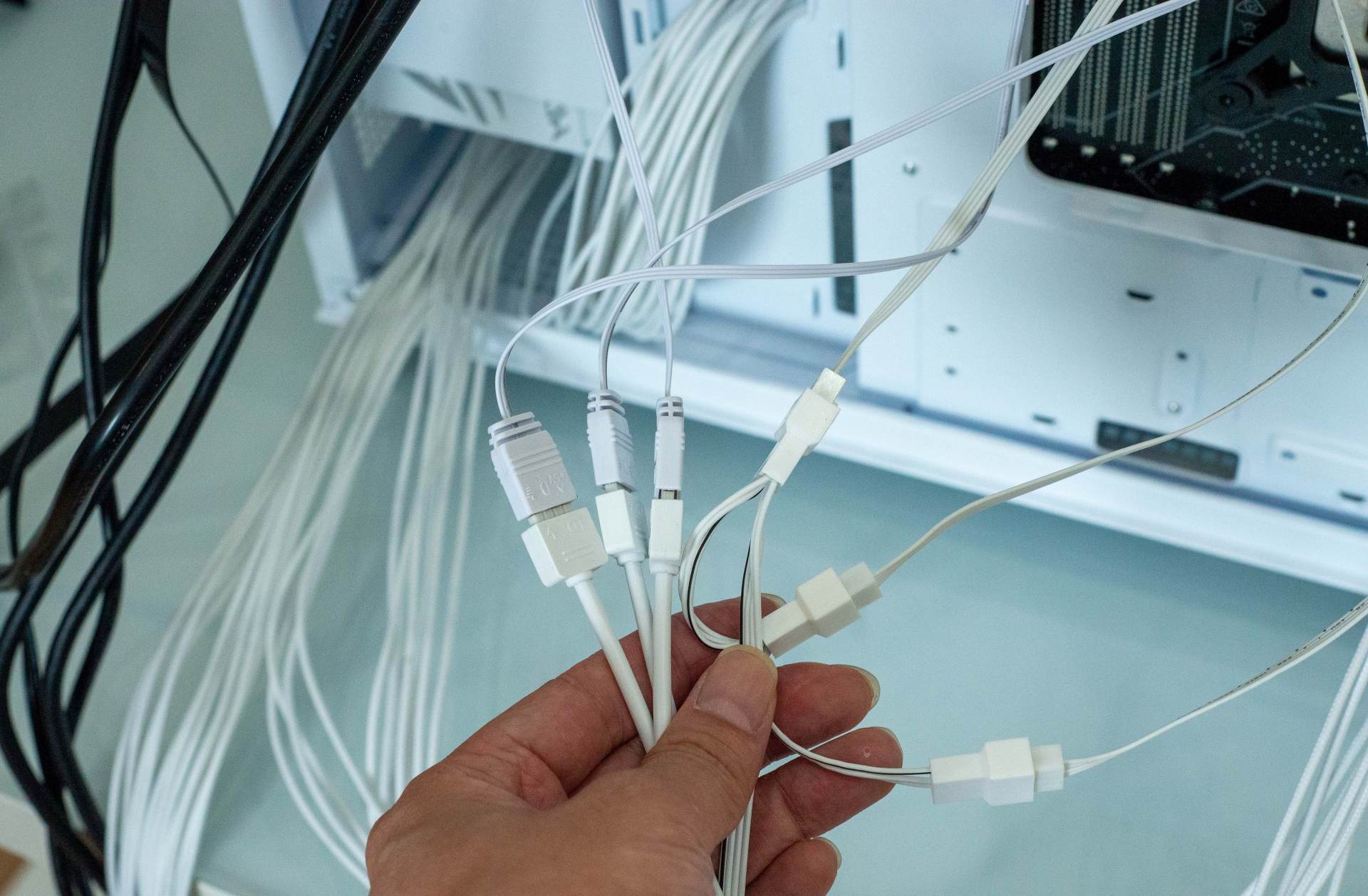 华硕ap201冰立方240水冷,华硕冰立方ap201支持多大的机箱