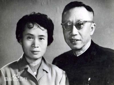 62年溥仪和毛主席聊：我在皇宫时，一顿饭十几个菜，每个菜吃一口