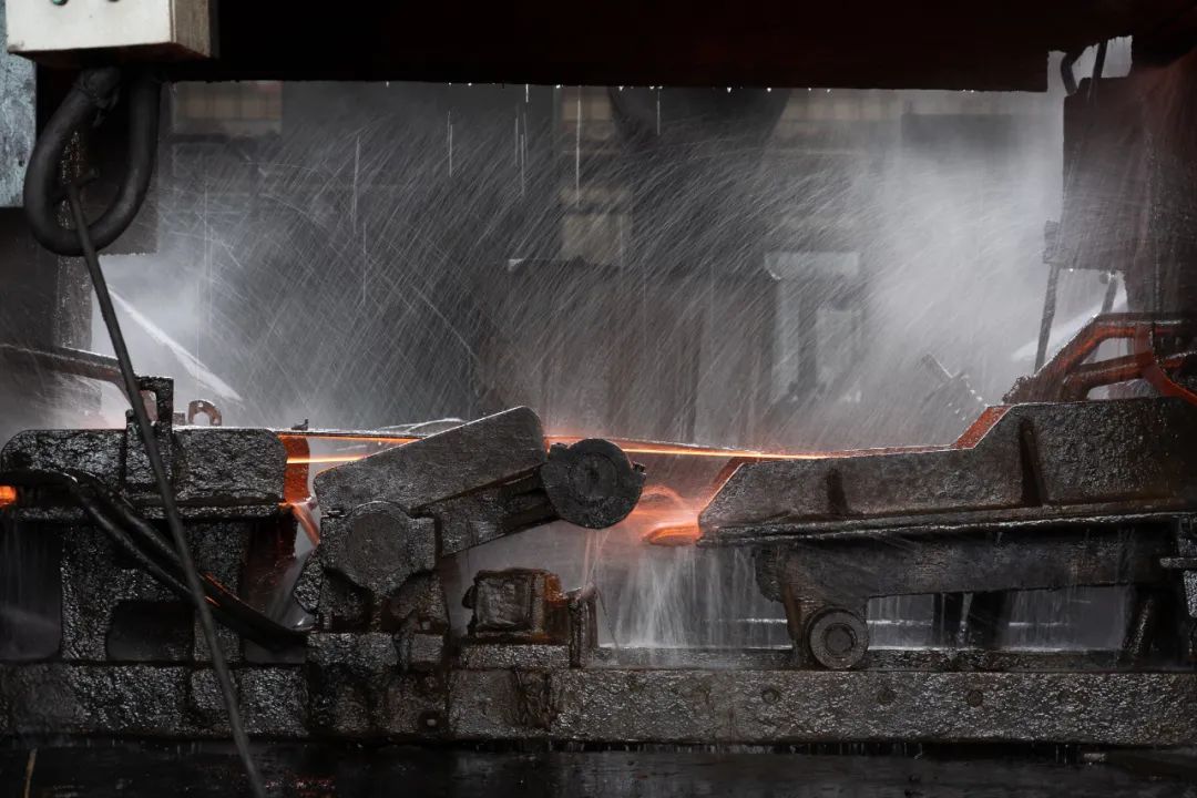 海鲜、瓷器与钢铁……被低估的“河北第一城”，到底有多猛？