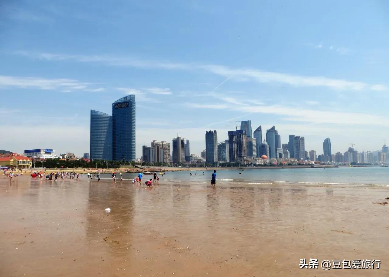青岛旅游最干净人最少的沙滩,青岛适合夏天去的沙滩