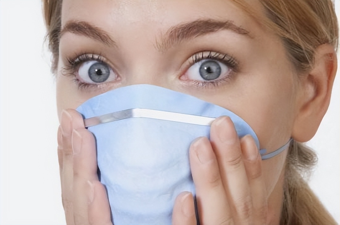 男生有的鼻毛长到外面有什么说法,鼻毛往外窜的男生是怎么回事