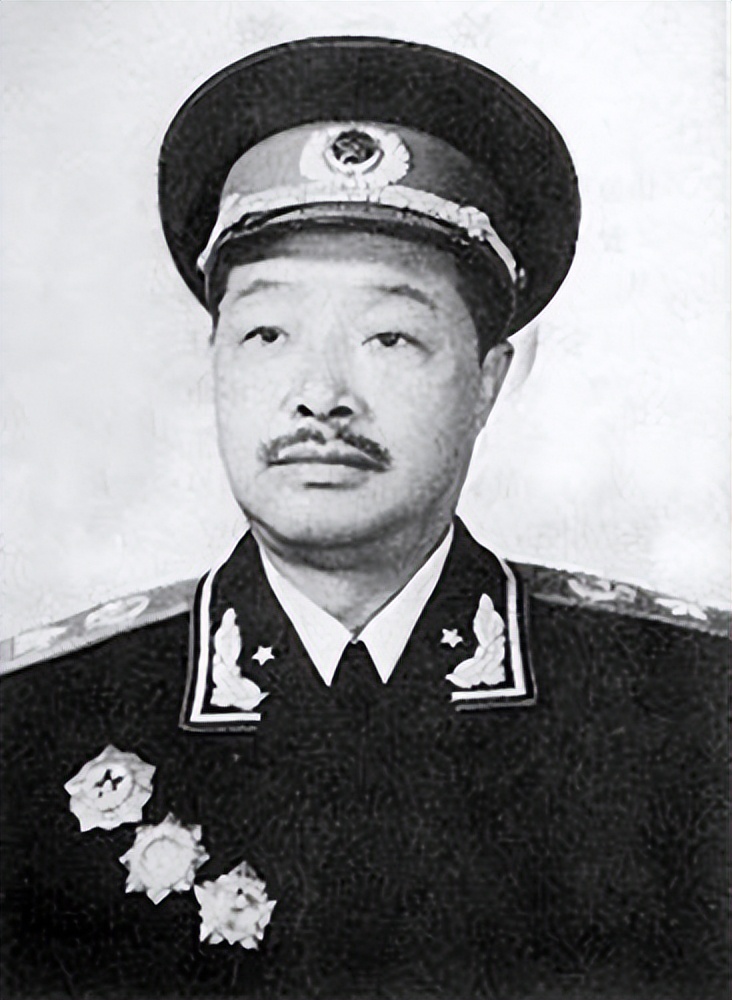 开国十大元帅去世后，在追悼会上致悼词的人分别是谁，其职务如何