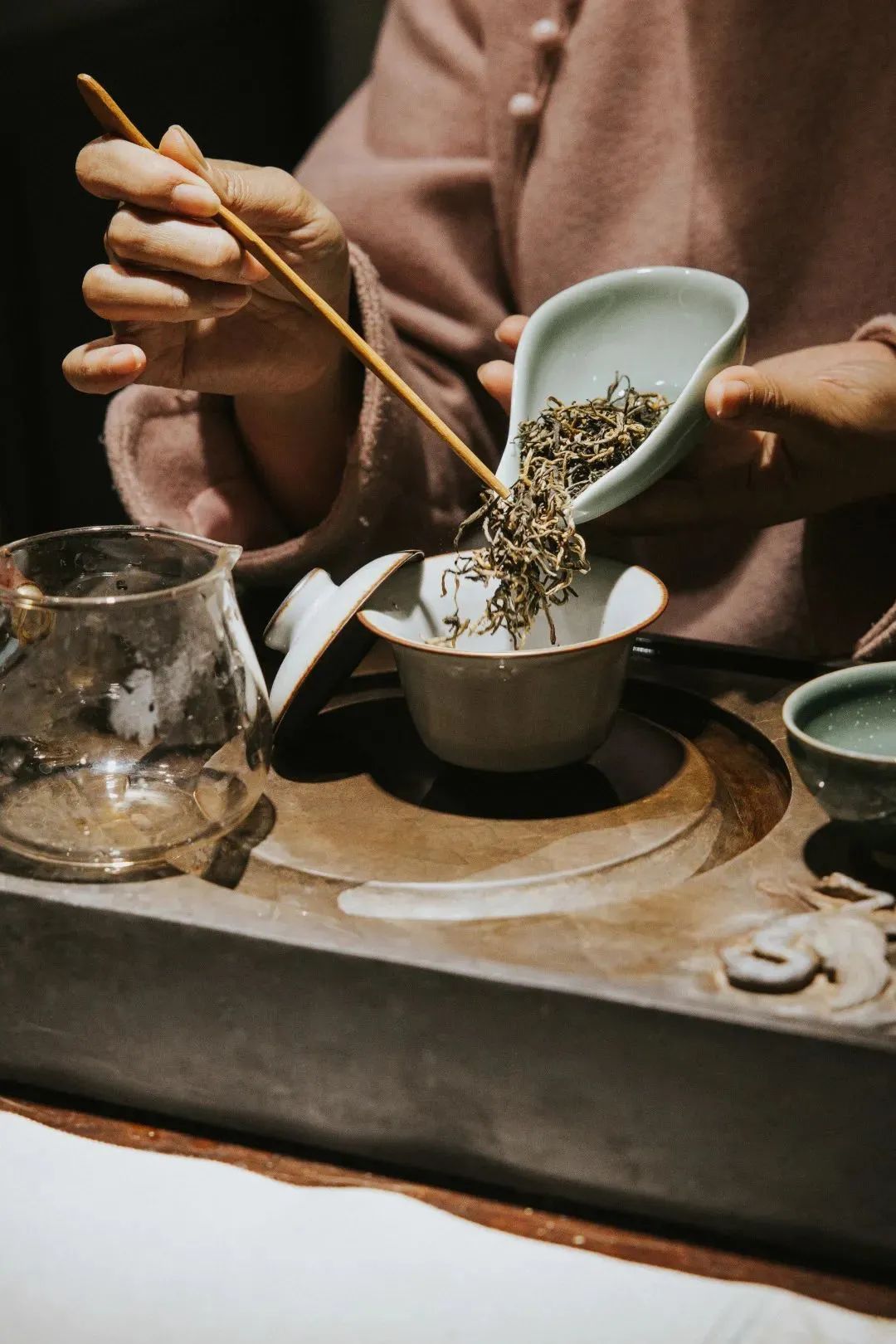 承包你一天的吃喝玩乐，酸菜鱼，烧烤，电竞...全都有