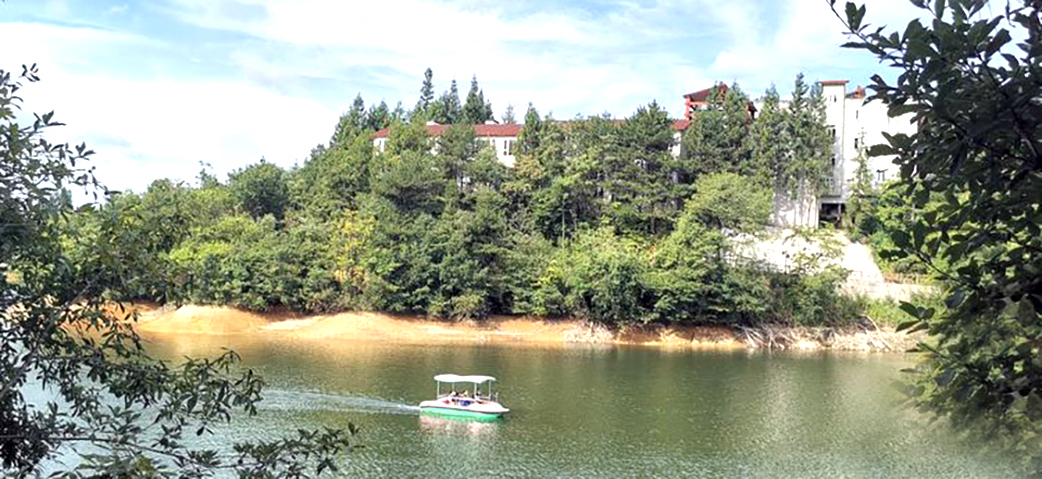 天上黄水,天上黄水美景