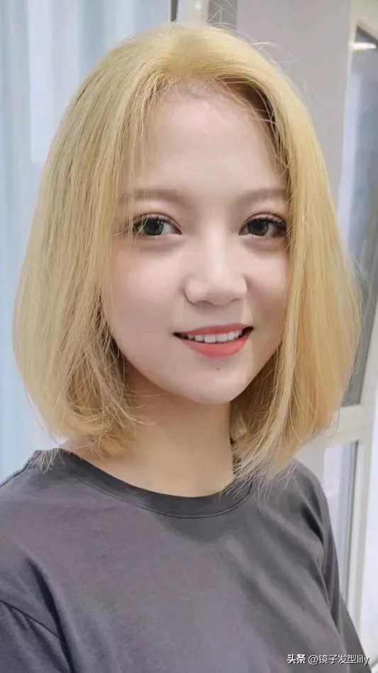 中年发型女2020流行发型妈妈,中年女性发型2021年流行烫头发型