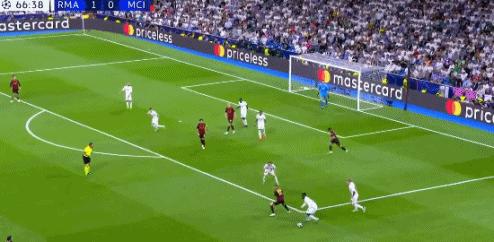 瓜迪奥拉再次告别巴萨,瓜迪奥拉下半场换人