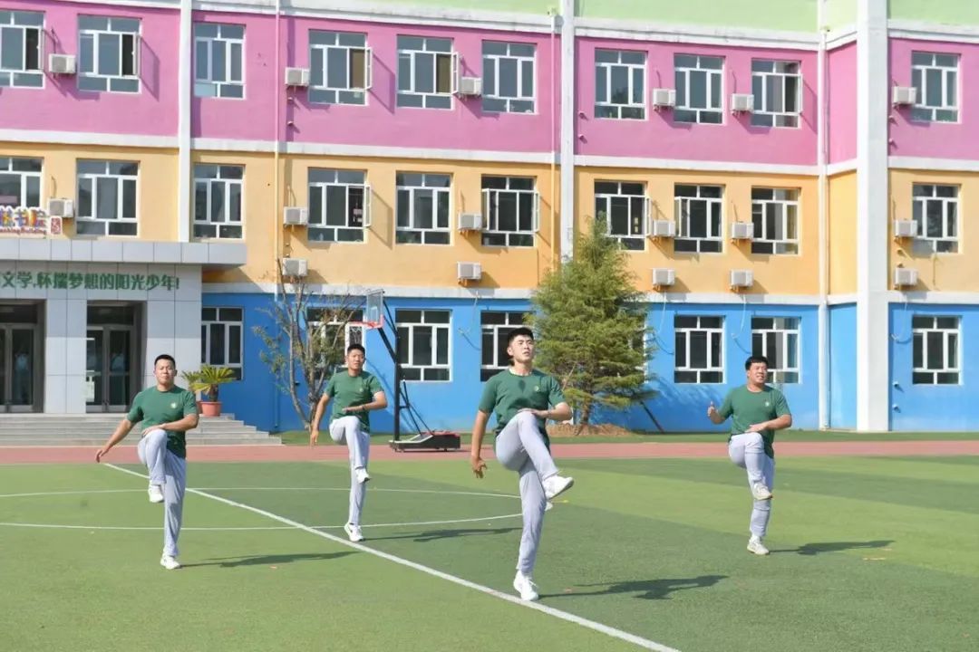 对刘畊宏的描写,刘畊宏很拽的角色