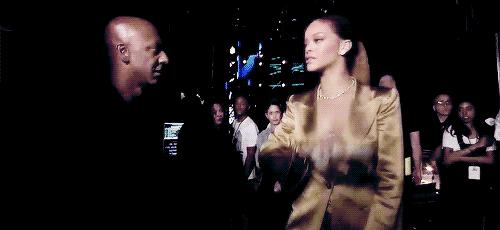 世界最富有女歌手,世界上最富的外国女歌手