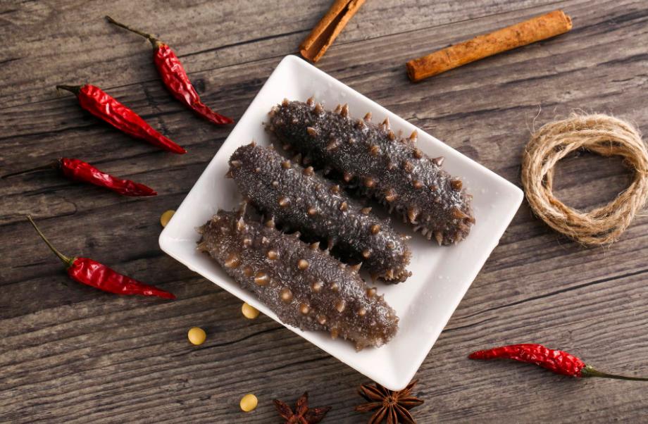 它历来被人们当作冬季进补的佳品,冬季滋补海参首选野生淡干海参