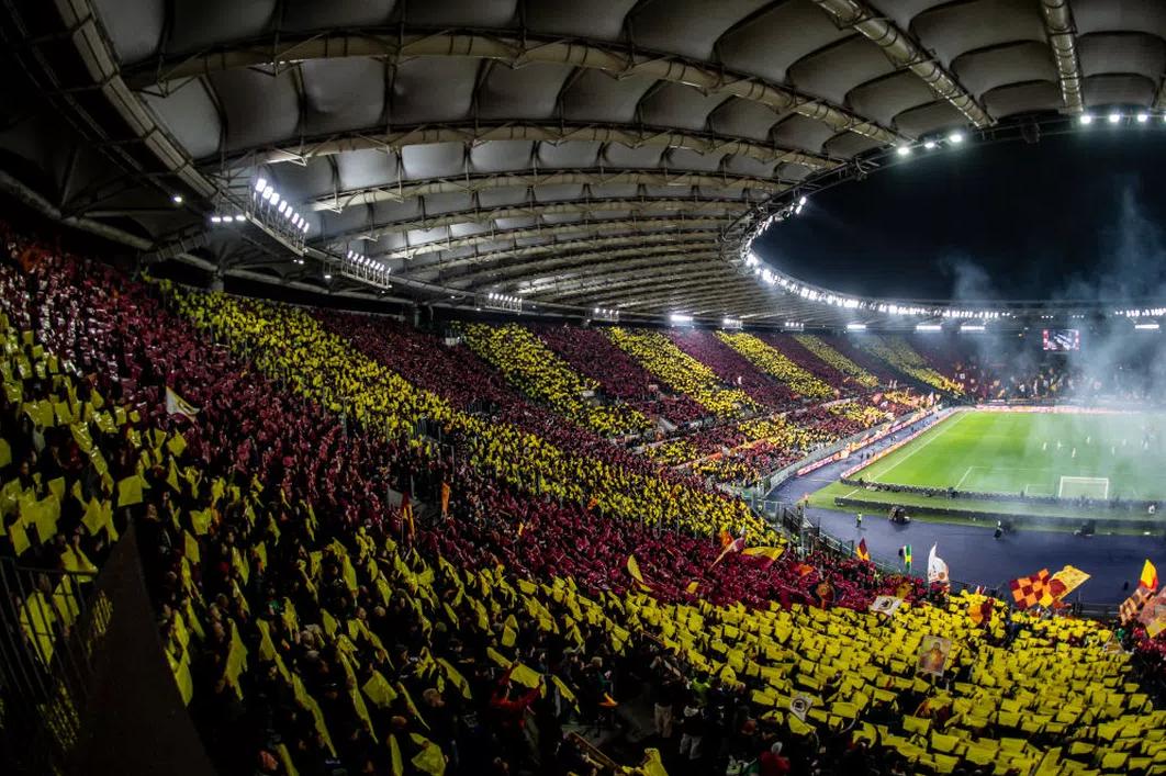 穆里尼奥客场训话罗马,罗马输球穆里尼奥现场激励球员