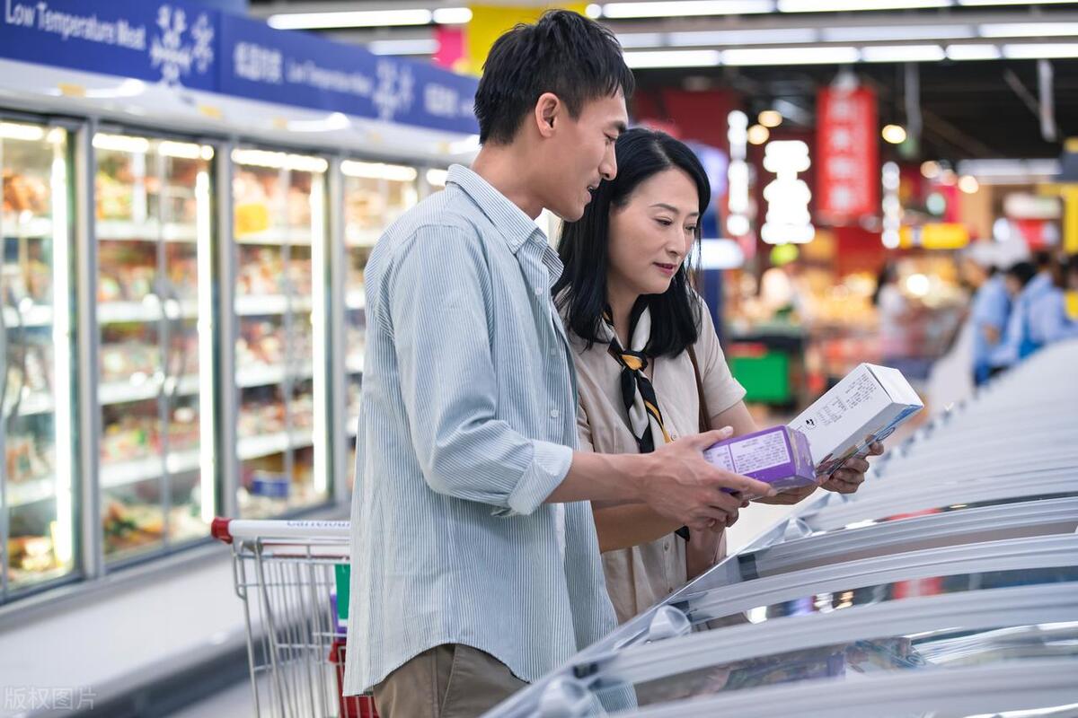 哪三种牛奶上了黑名单,央视曝光的3种假牛奶你家有吗