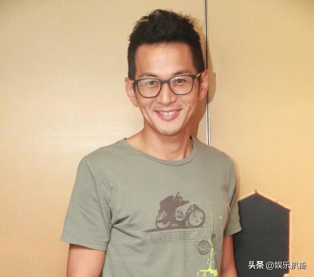 十大男星嫁富婆,娶富婆当老婆的4位男星