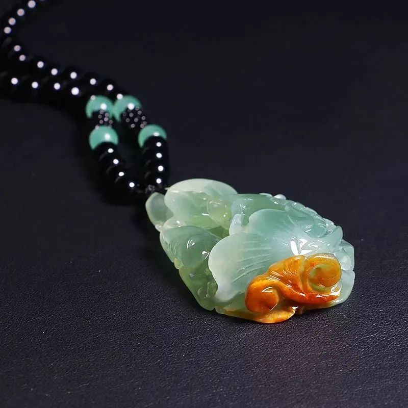 岫玉和翡翠还傻傻分不清楚？行家一眼就能看出来