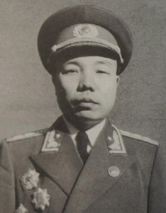 50年，郑洞国受周总理之邀到西花厅：我讲一个关于美军的有趣故事