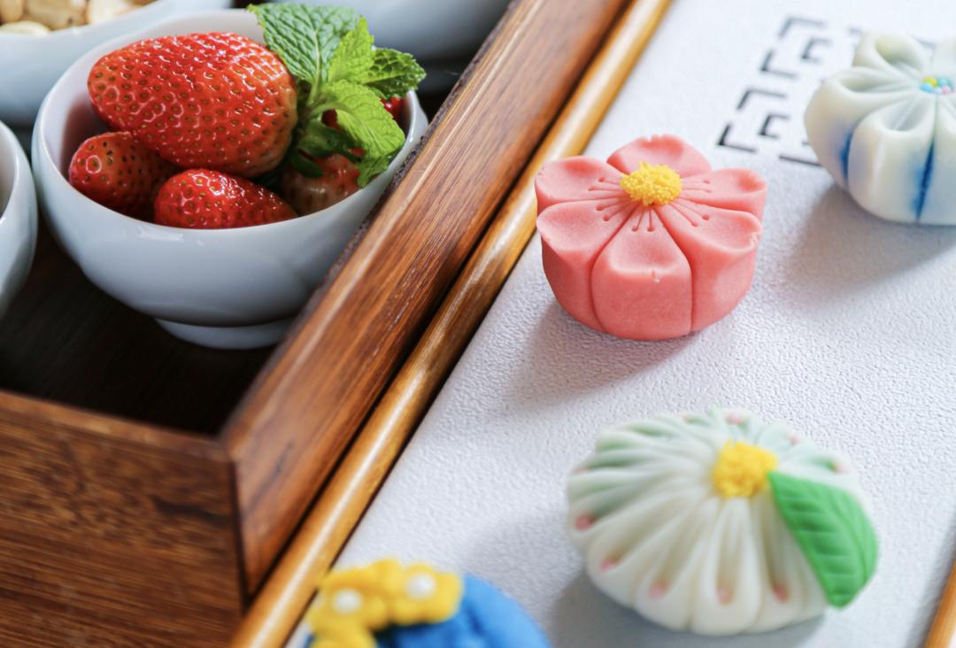 这几道点心，叫做惊鸿一瞥