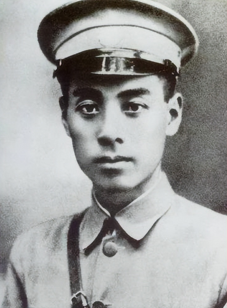 他是*共中**创始人之一，因一时意气用事*党退**，晚景落寞活至93岁