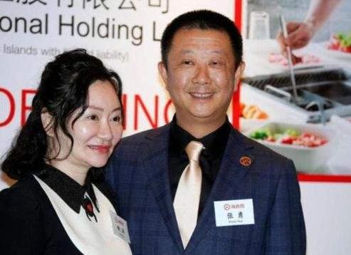 一个女孩从服务员到月入2万,从一个服务员到现在身价百万的她