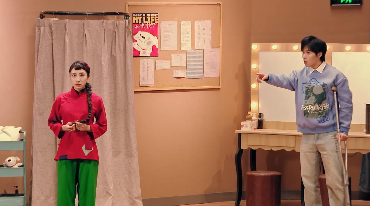 绠′箰寮犲皬濠夊乏鍑屽嘲鑺辩诞,绠′箰寮犲皬濠夊乏鍑屽嘲鏄竴涓洟闃熷悧