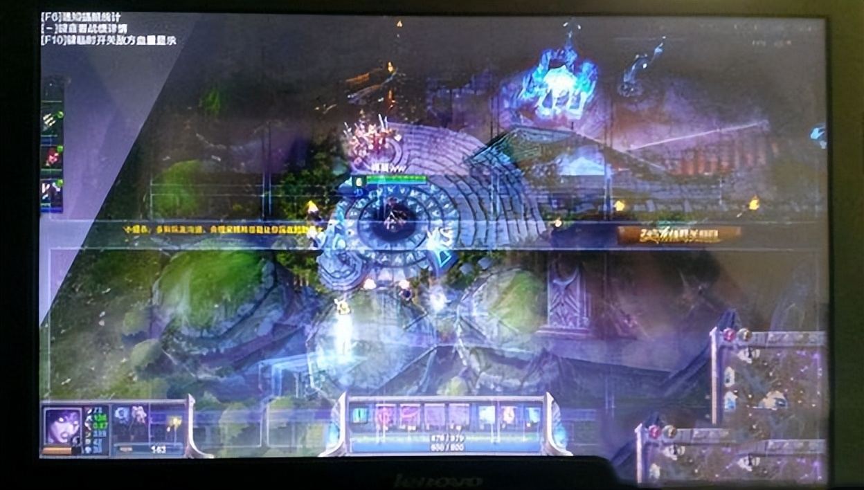 win10玩英雄联盟出现蓝屏,win10闪屏并关闭刚打开的软件