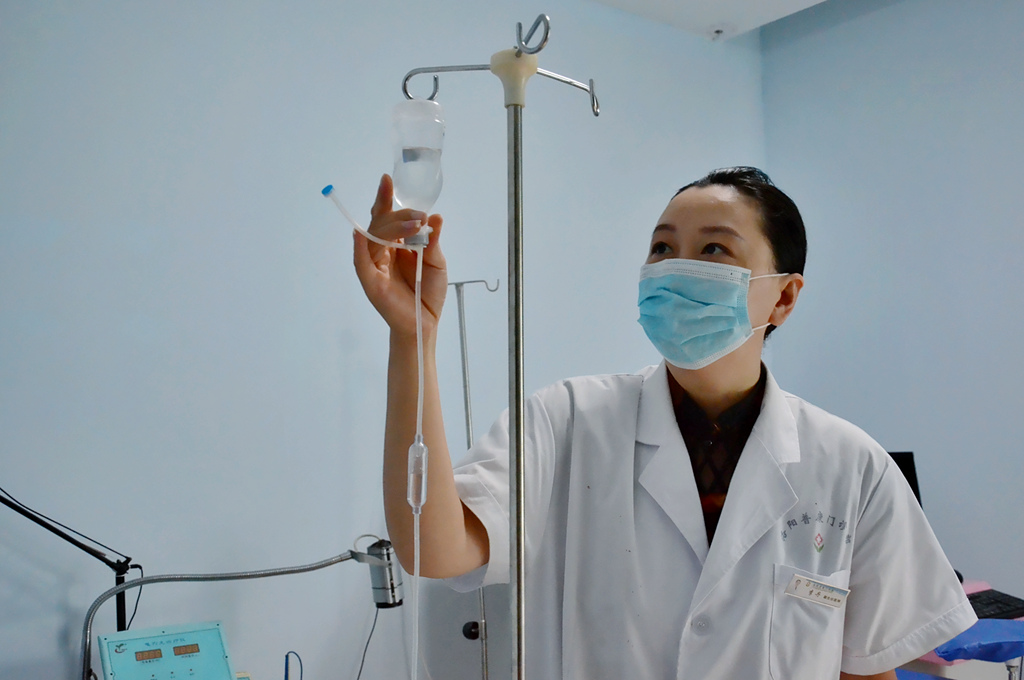 洛阳普康中医院,卫健局服务百姓健康义诊活动总结