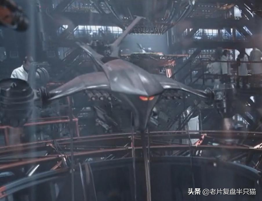 钢铁侠和蝙蝠侠后期谁更强,钢铁侠为什么注定打不过蝙蝠侠