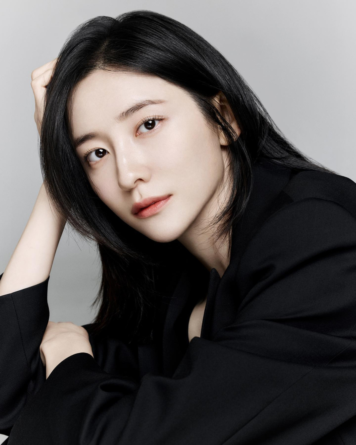 财阀家的小儿子隐藏的真相,财阀家的小儿子全家福解析