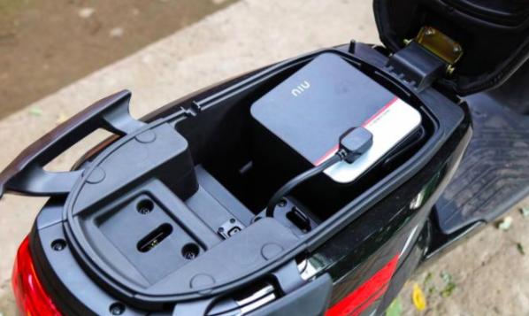 小牛电动和九号电动车谁更胜一筹,小牛9号和哈啰电动车怎么选